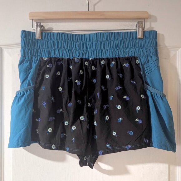 NEW! FP Movement | Get Your Flirt On Embroidered Shorts In Blue/Black - Picture 4 of 11